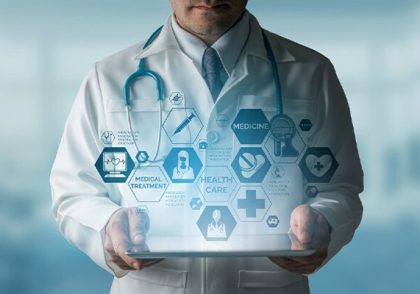 برندینگ پزشکان، تصویری از یک پزشک با انواع ابزارهای برندینگ